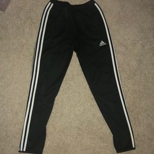 Boys Adidas joggers XL